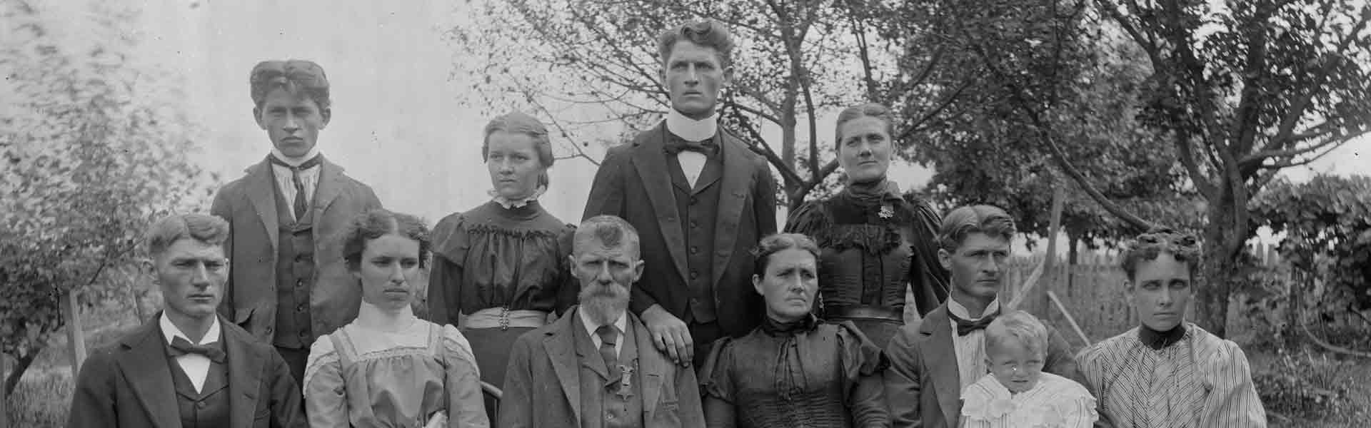 Family portrait with men and women circa 1900